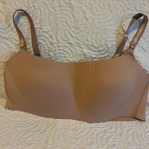 Victoria’s Secret Freedom Cloud Wireless Bra